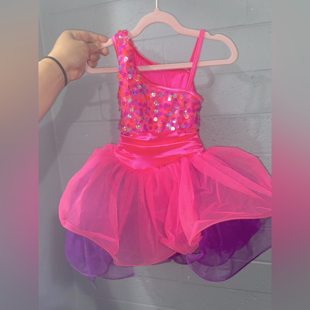 Kids play dress